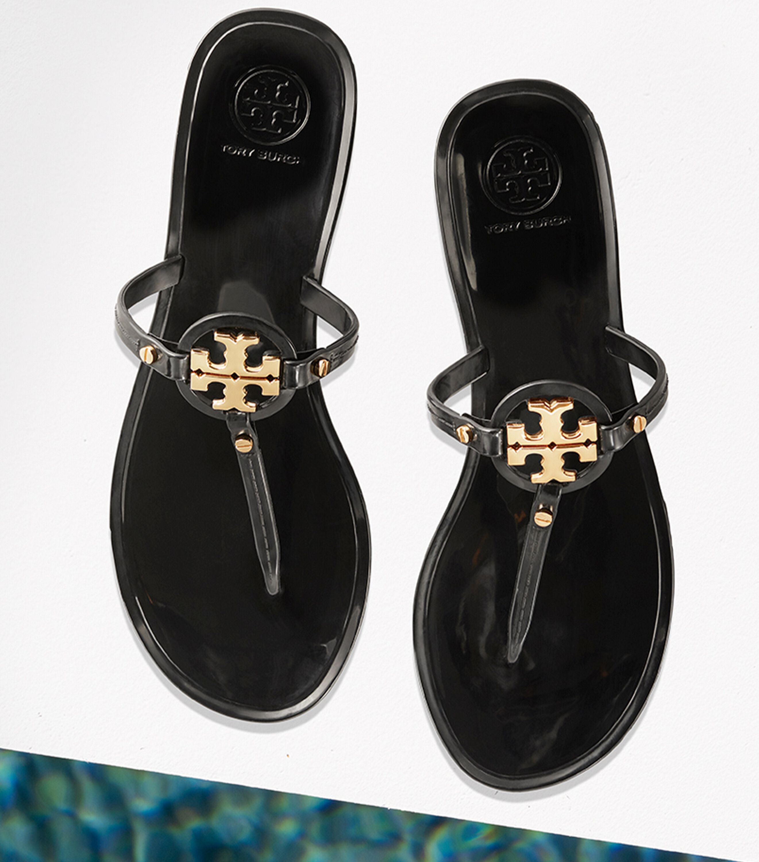Tory burch thong sandals online