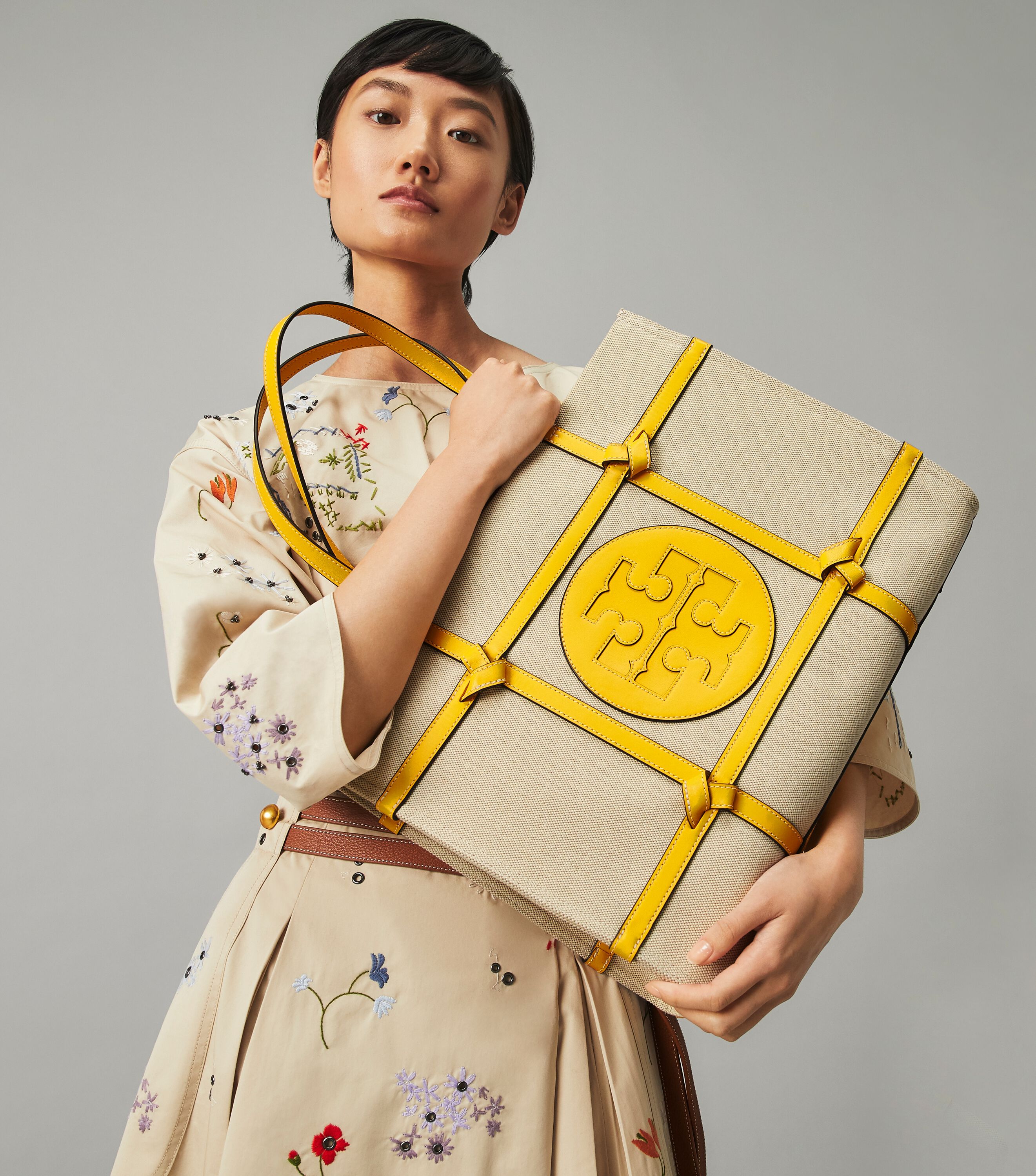 Tory burch ella canvas quadrant tote store