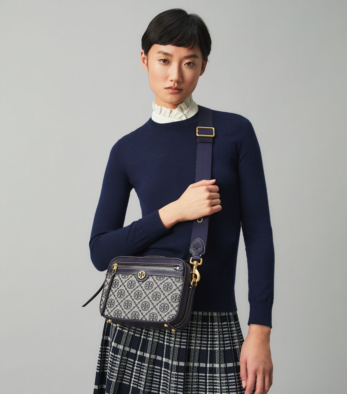 tory burch t monogram jacquard camera bag