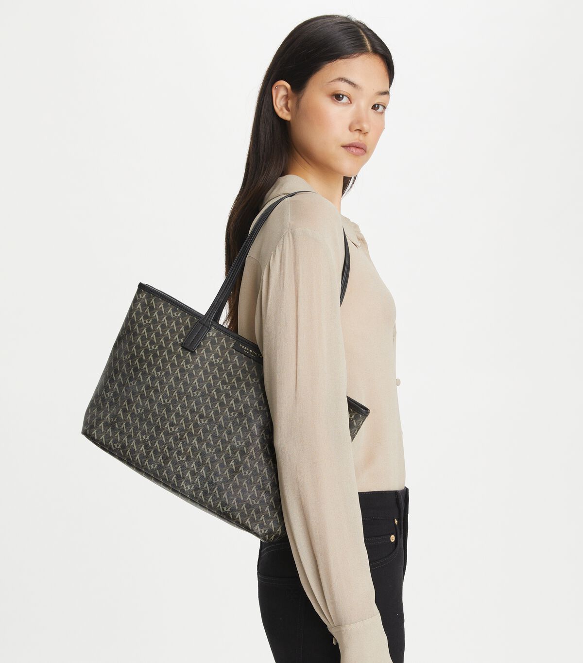 tory burch small ever ready zip tote