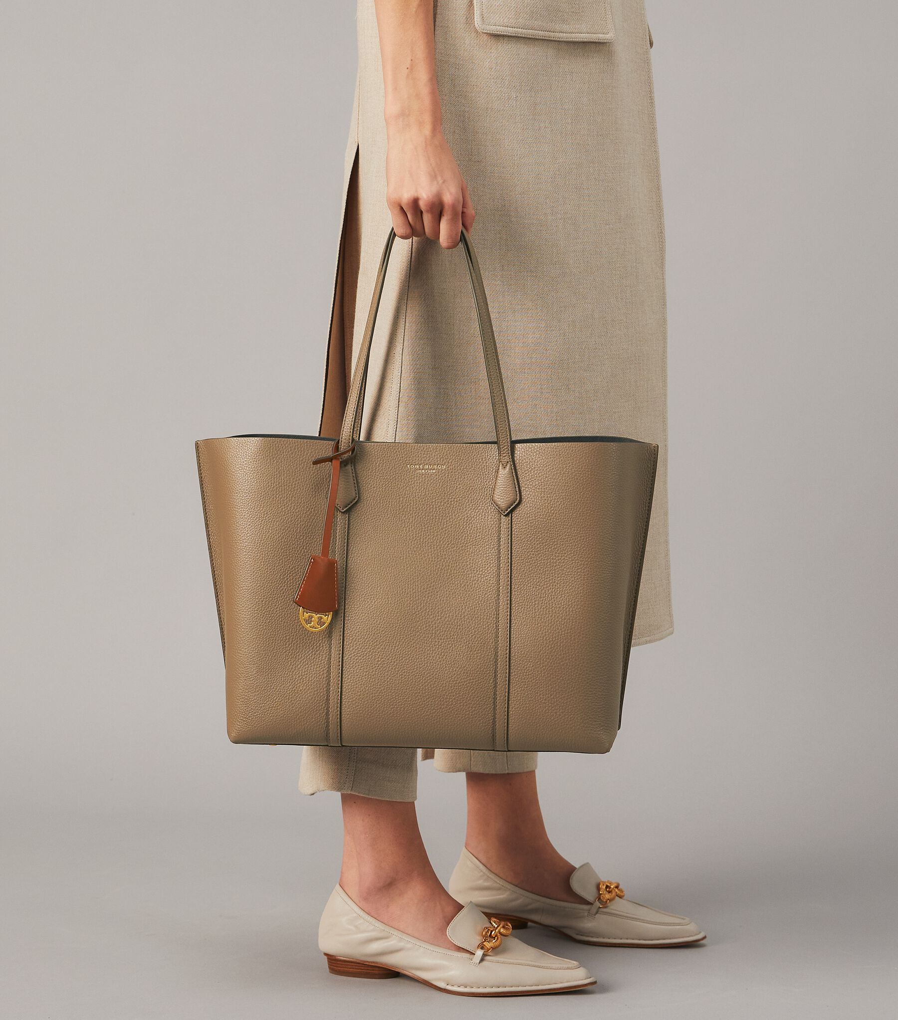Perry Triple-Compartment Tote Bag, Clam Shell | Tory Burch UAE