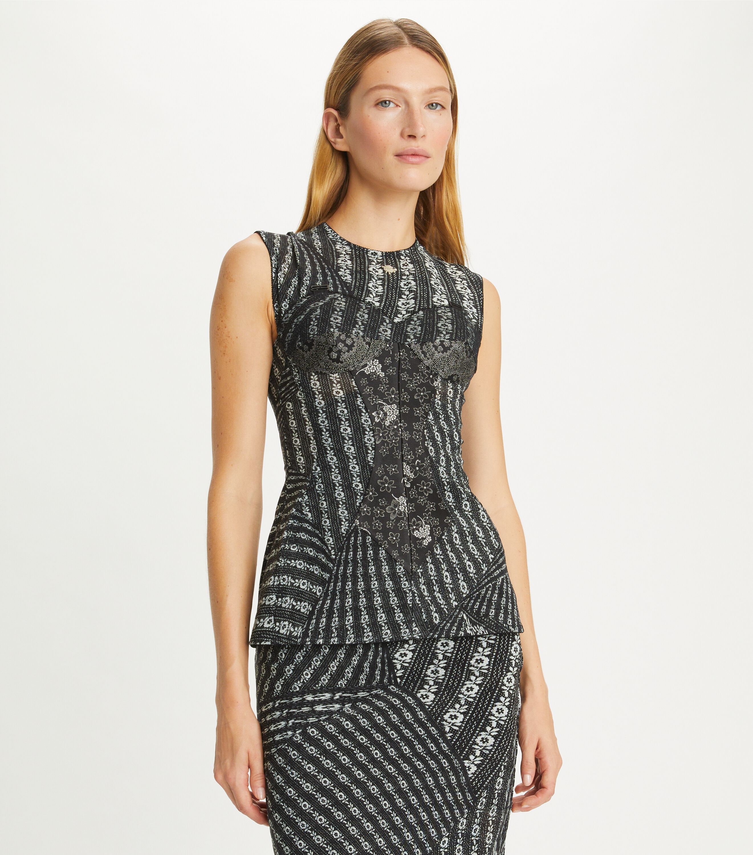 メッシュトップ★Tory Burch★PRINTED MESH TOP Printed Mesh Top, Black Warped Lace | Tory Burch UAE