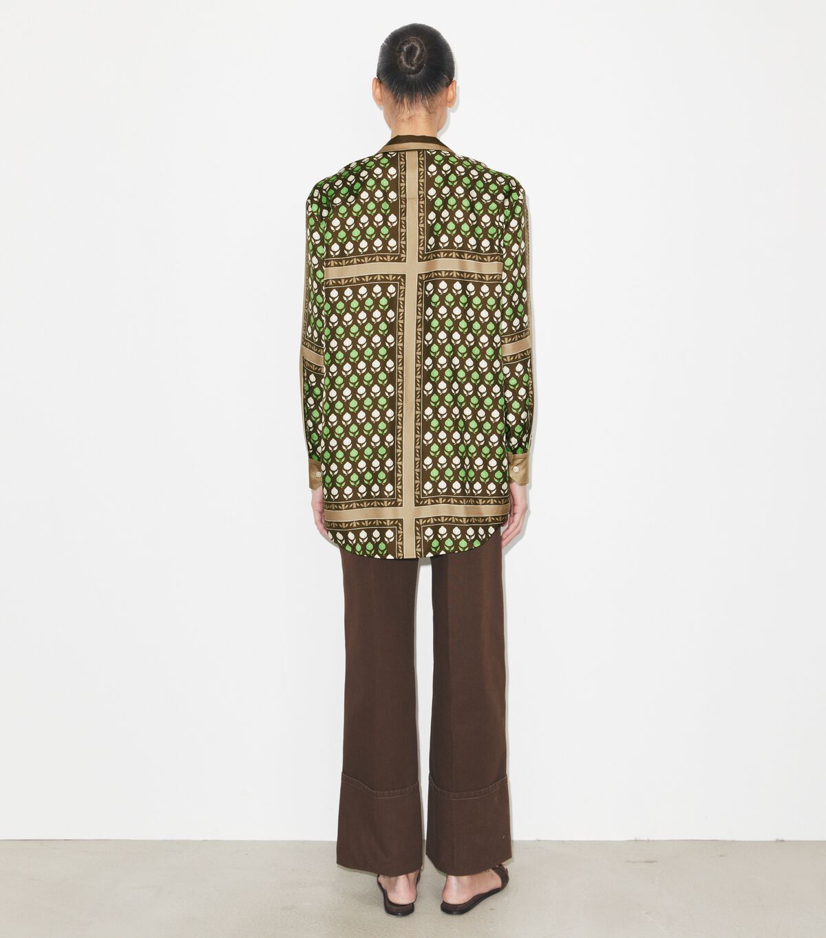 tory burch بلوزة حريرية