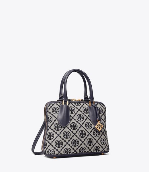 tory burch حقيبة ميني تي جاكار سوينغ