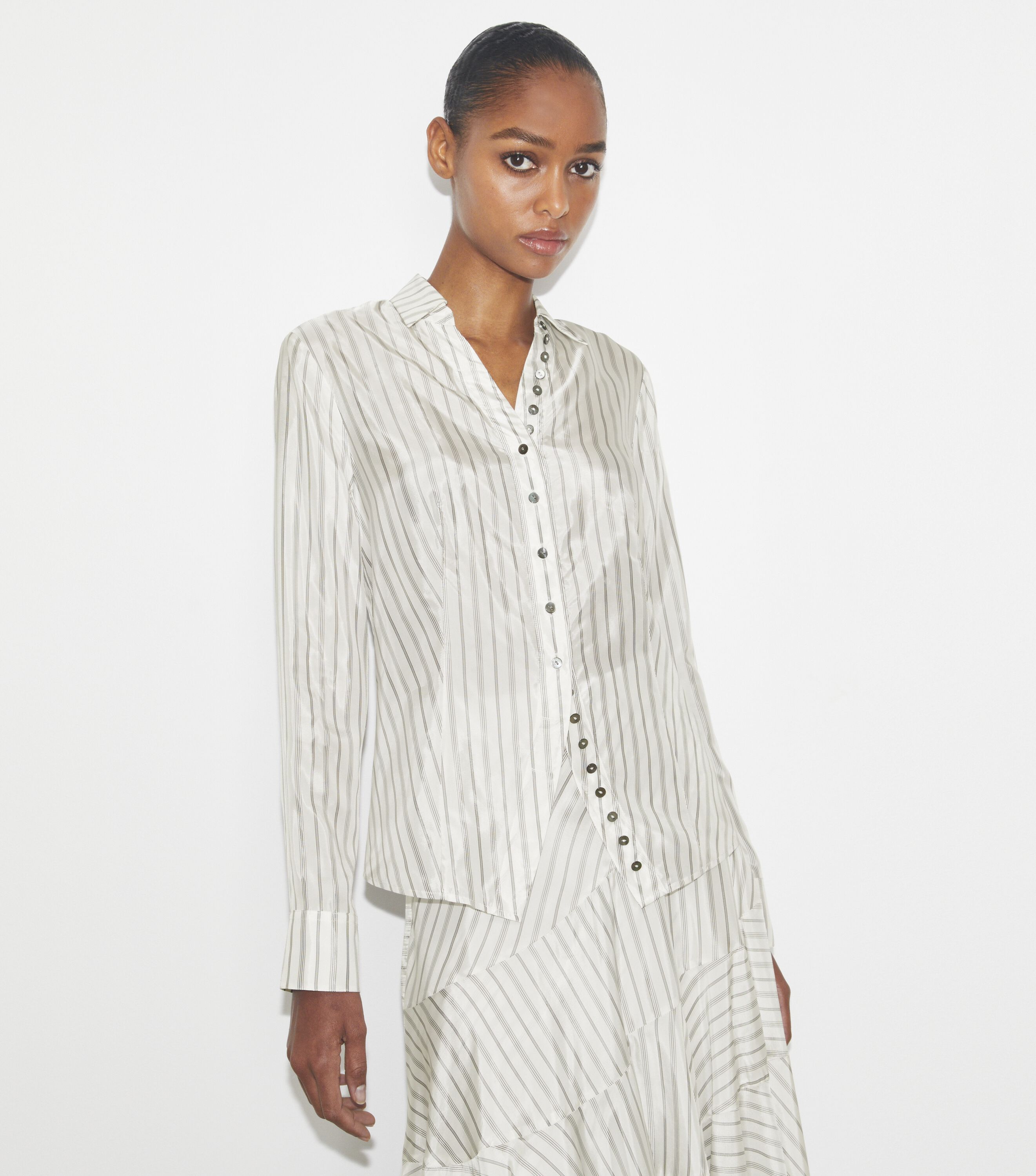 Shop Designer Tops Online | Tory Burch | Tory Burch UAE