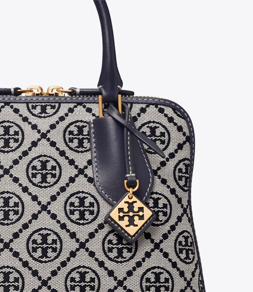 tory burch حقيبة ميني تي جاكار سوينغ
