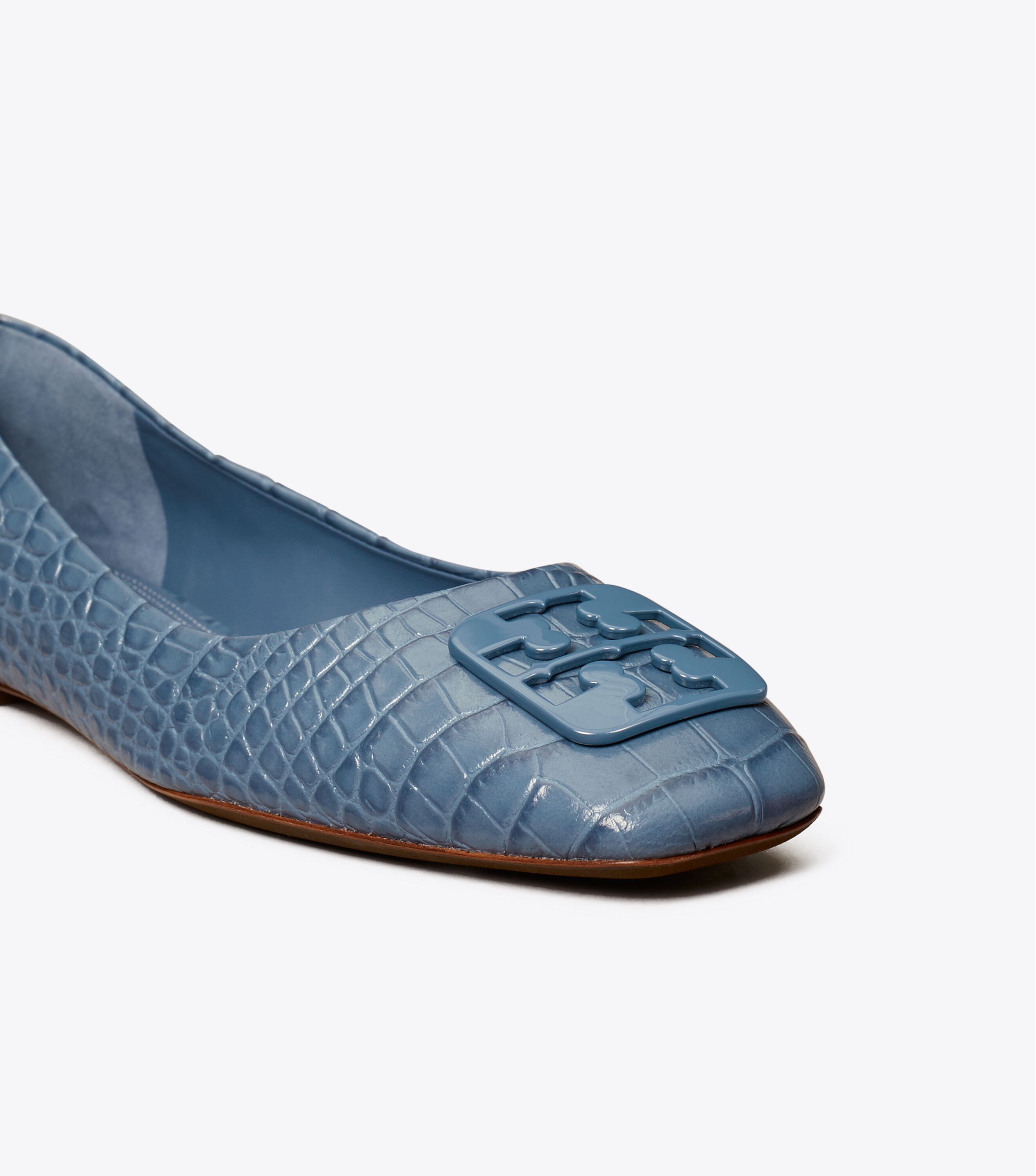 【新品】Tory Burch　ジョージア　バレエ　ソフトクロコ　エンボス Georgia Ballet Flat, DENIM BLUE | Tory Burch UAE