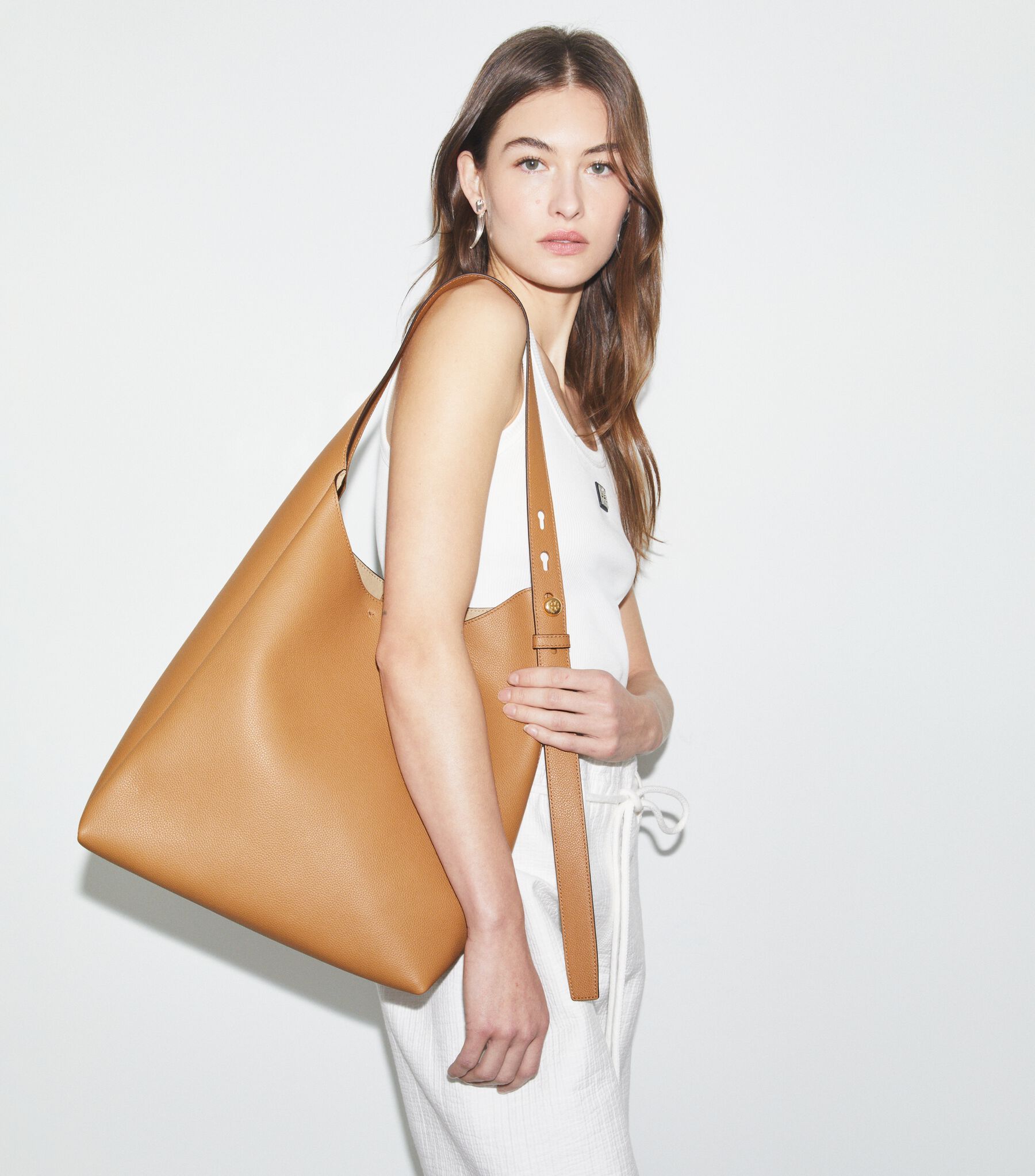 Romy Hobo Bag, Tiramisu Tory Burch UAE