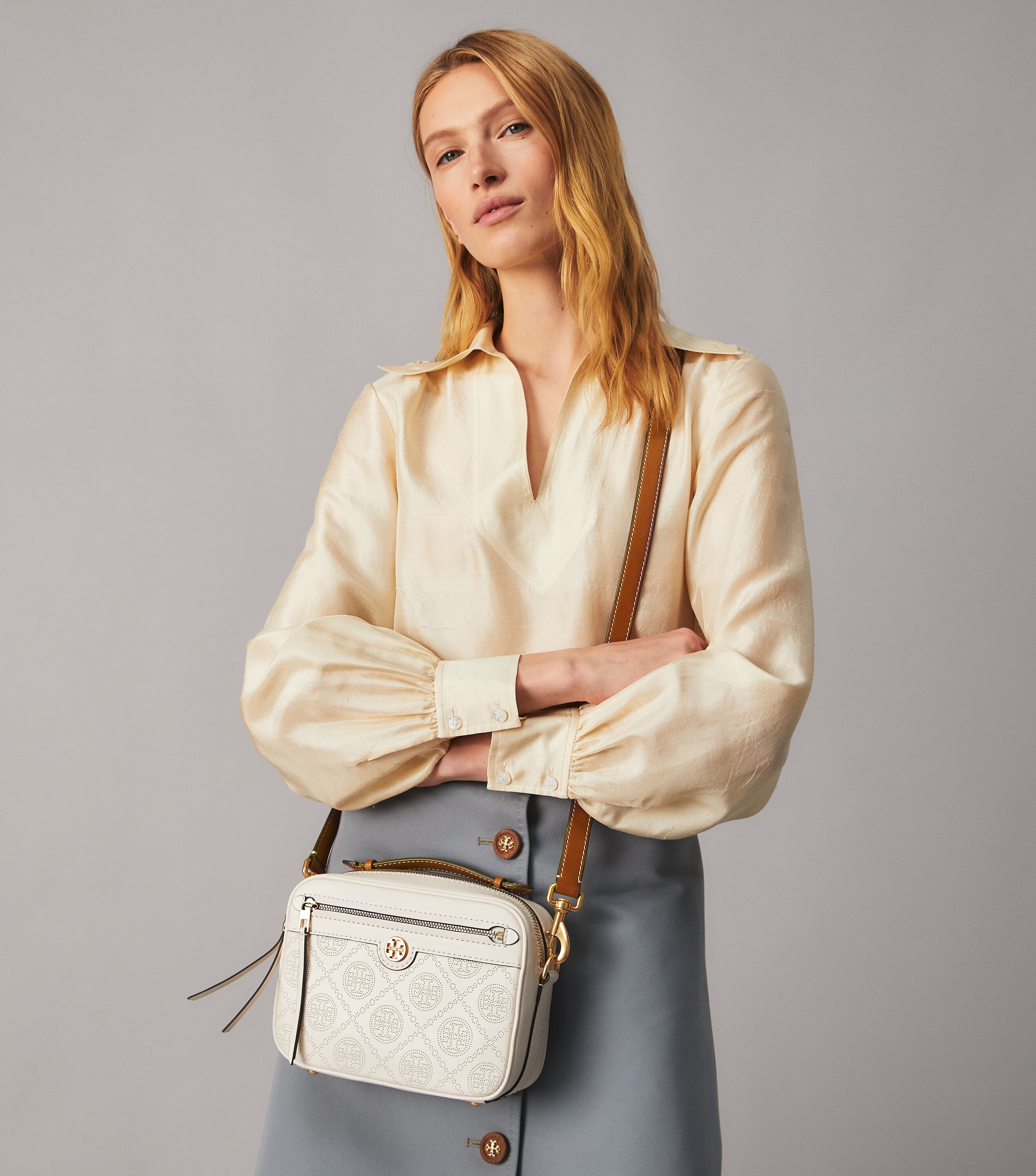 Tory burch perforated bag outlet