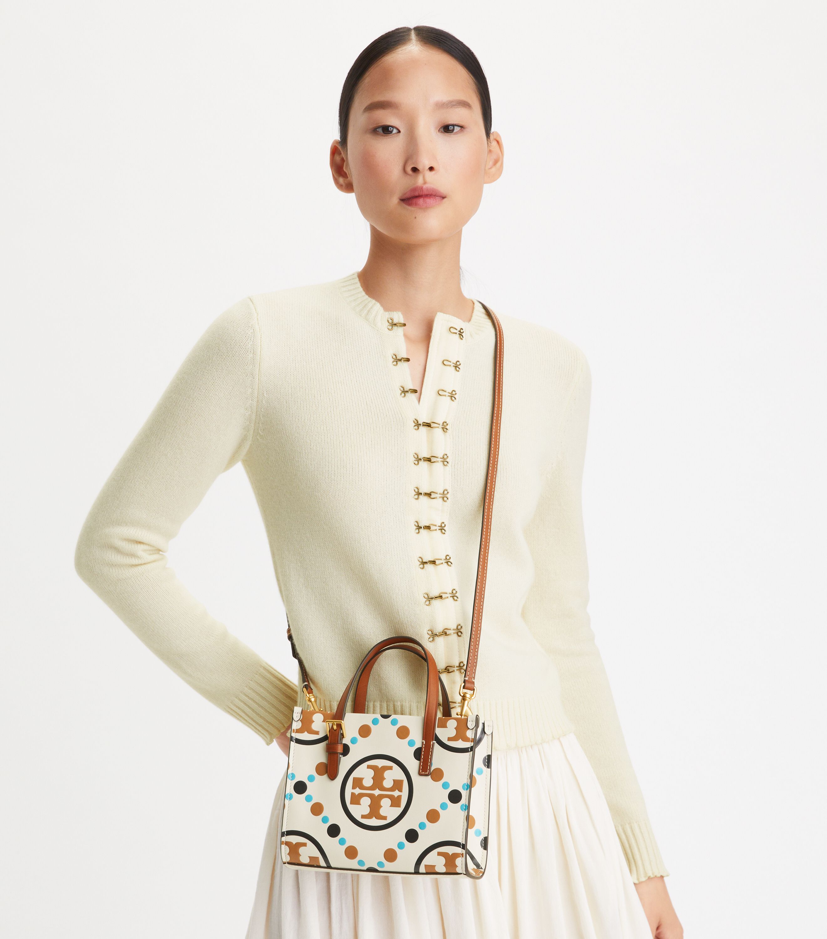 Tory burch square bag discount