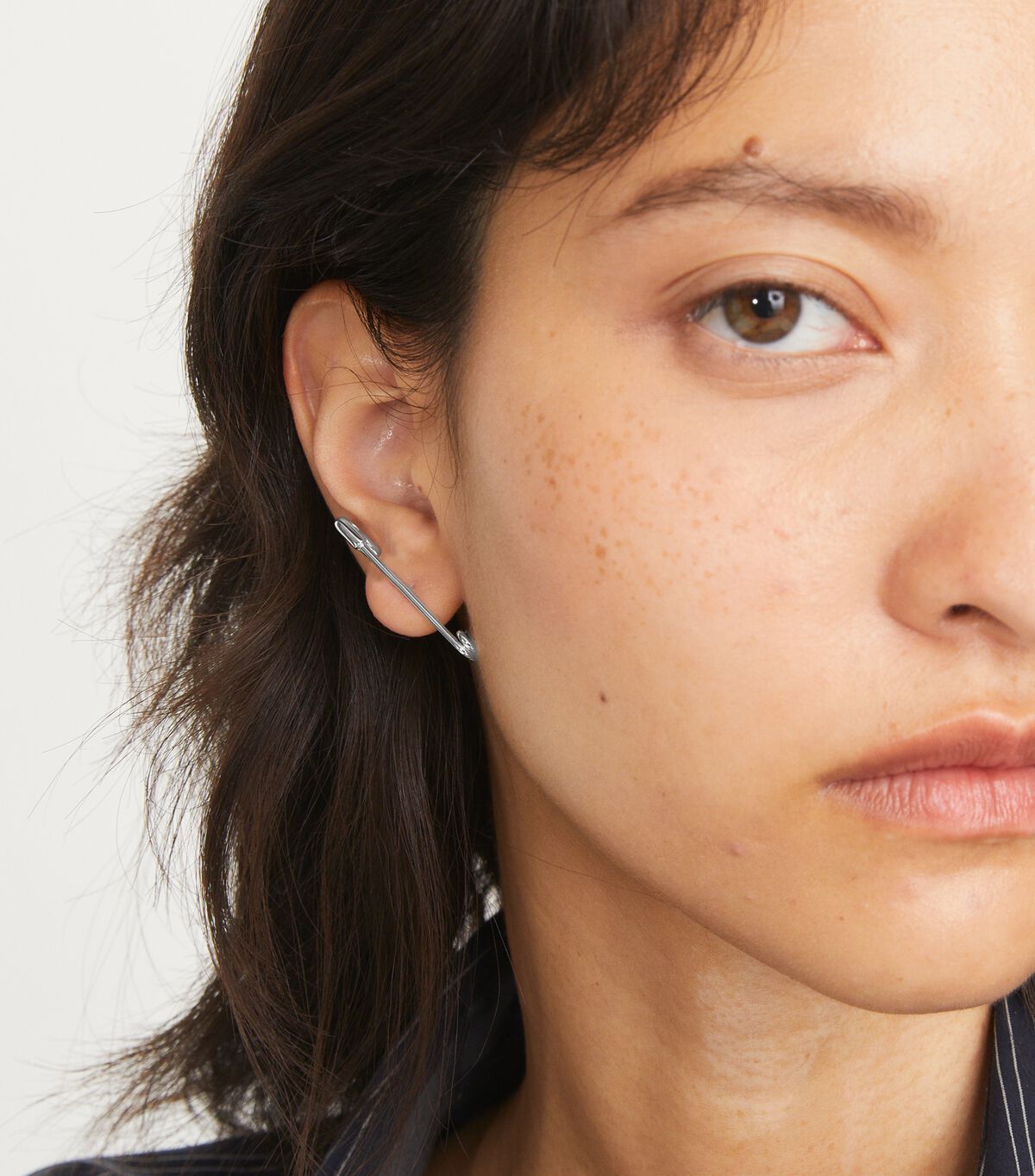 حلق دبوس الأمان tory burch حلق دبوس الأمان