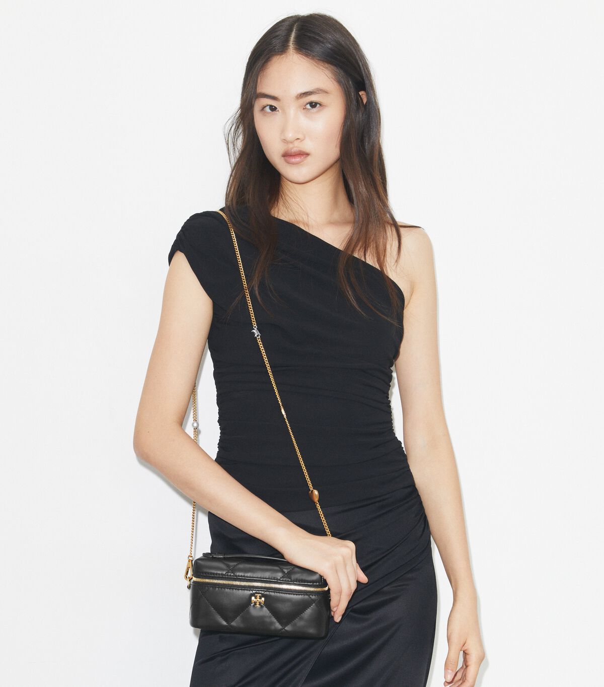 tory burch حقيبة مكياج كيرا دايموند من الشرق إلى الغرب