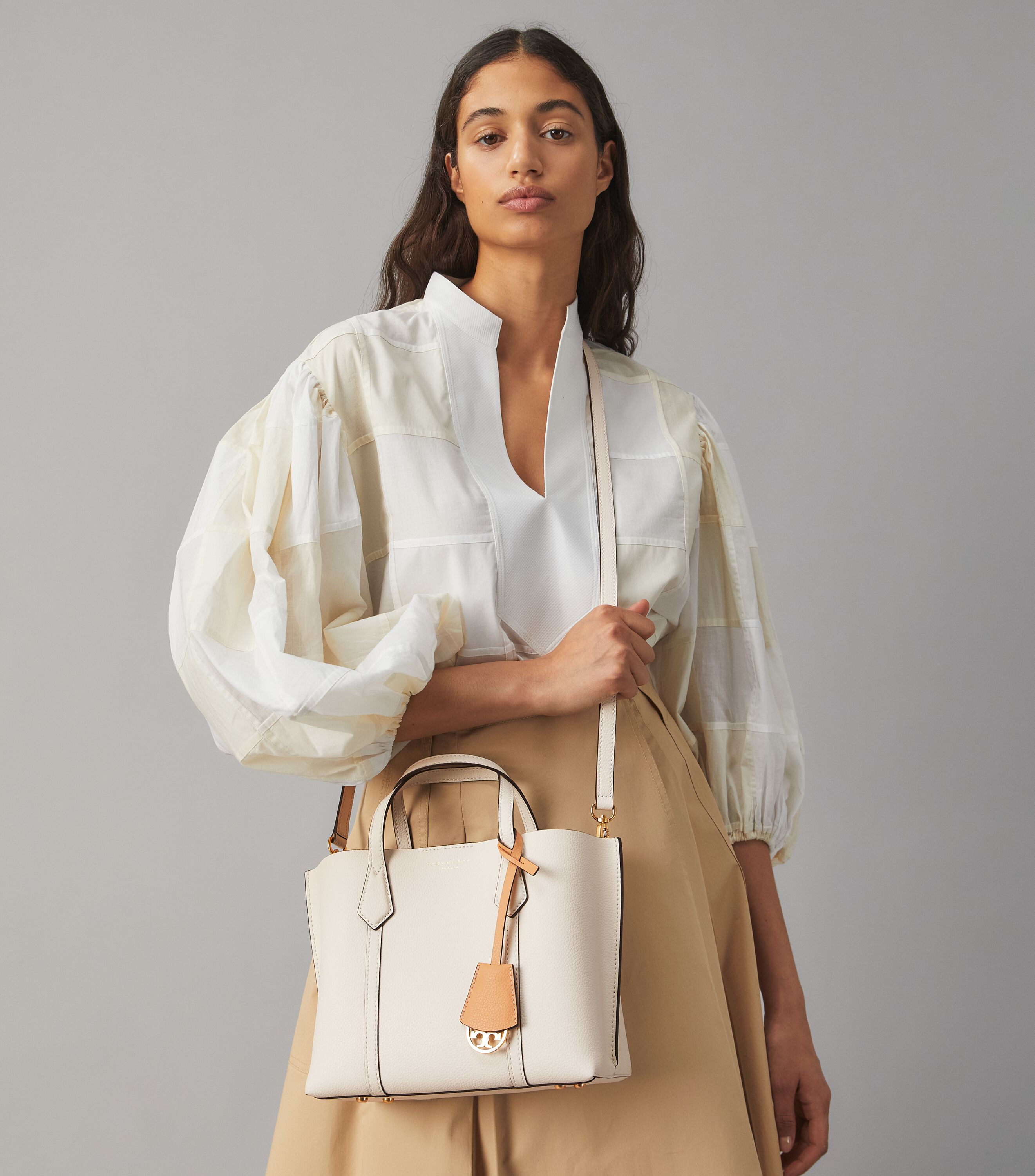 Shop Perry Handbag Collection Online Tory Burch Tory Burch UAE
