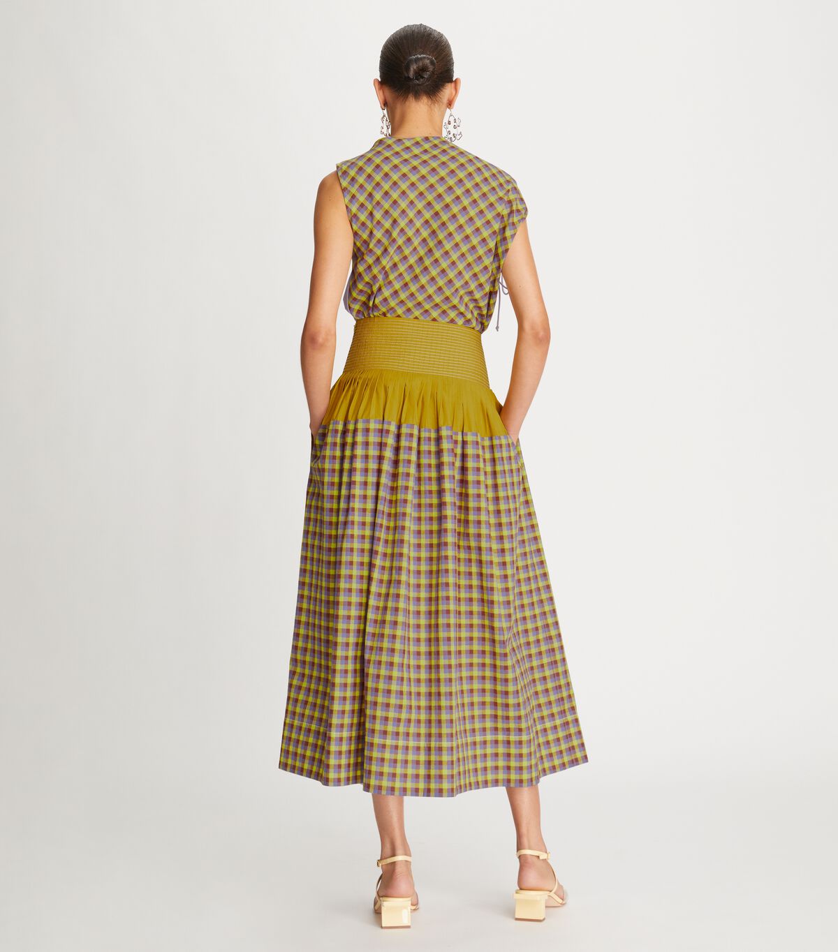 tory burch 