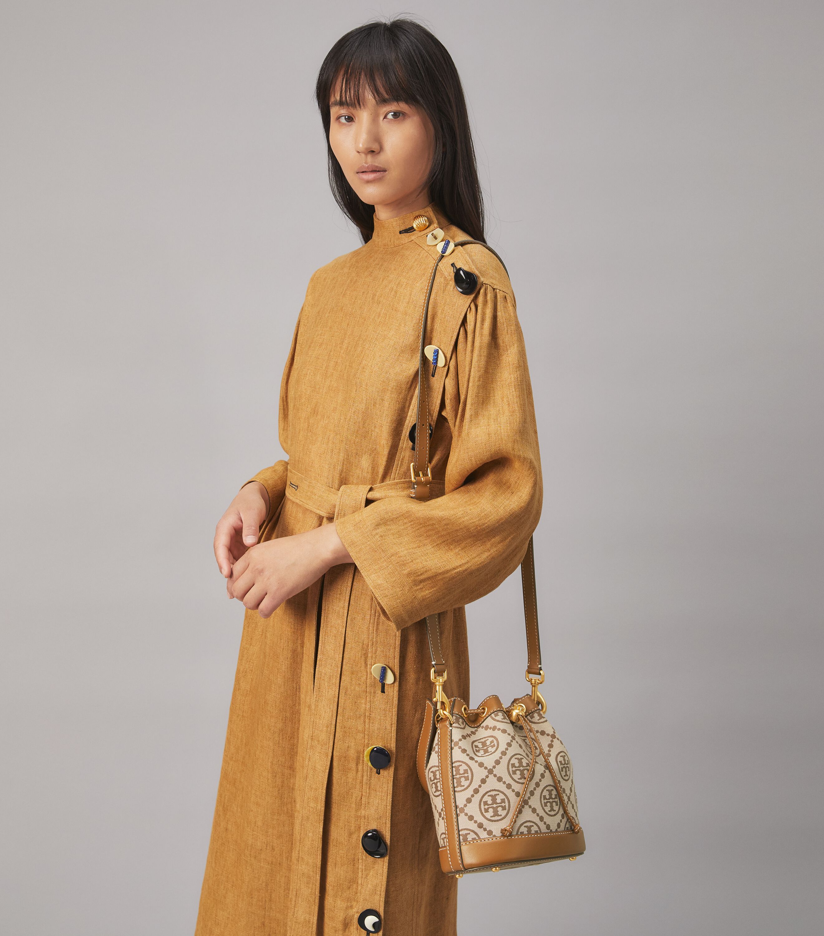 T monogram jacquard bucket bag sales