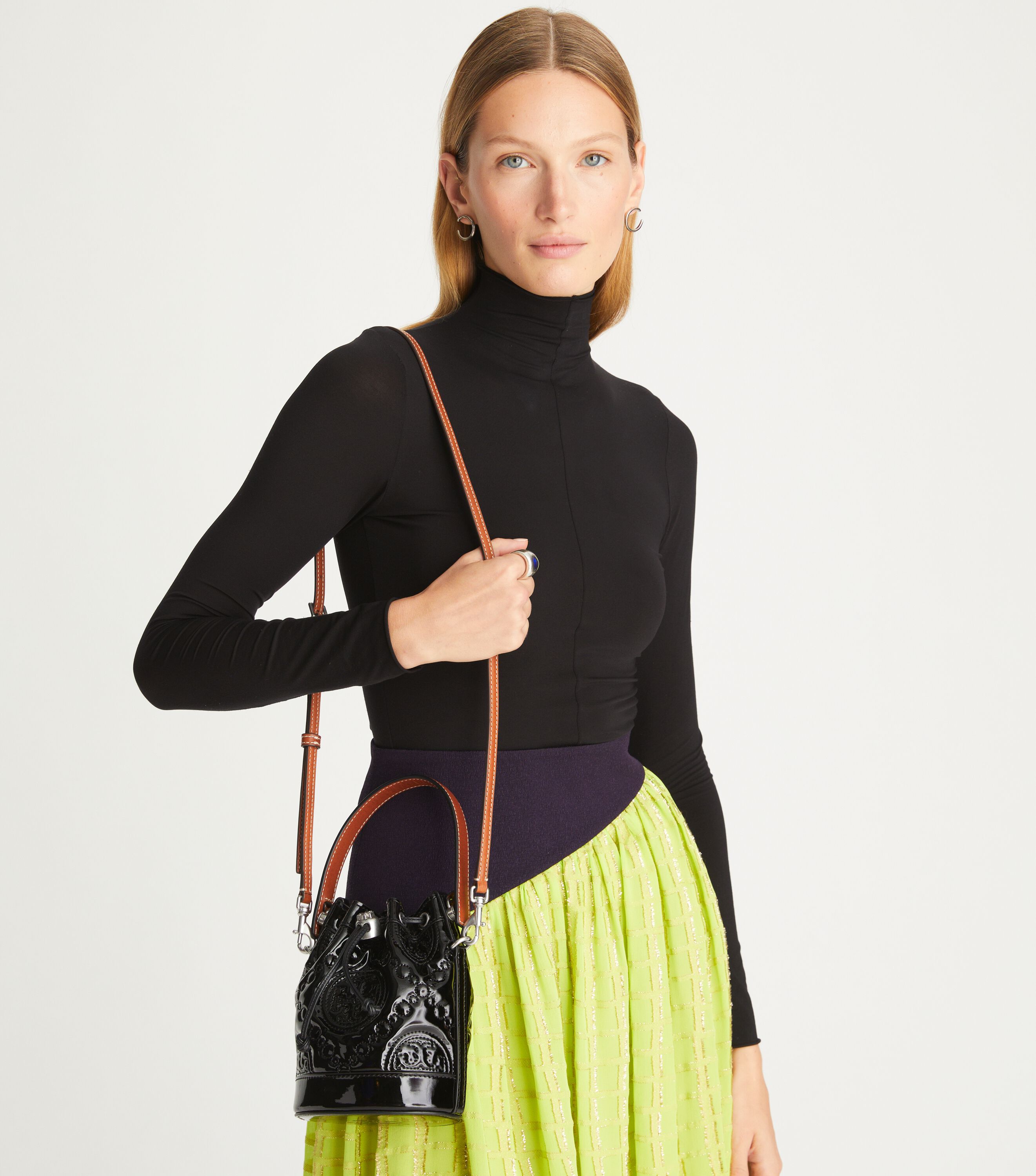 Tory burch bucket bag mini cheap
