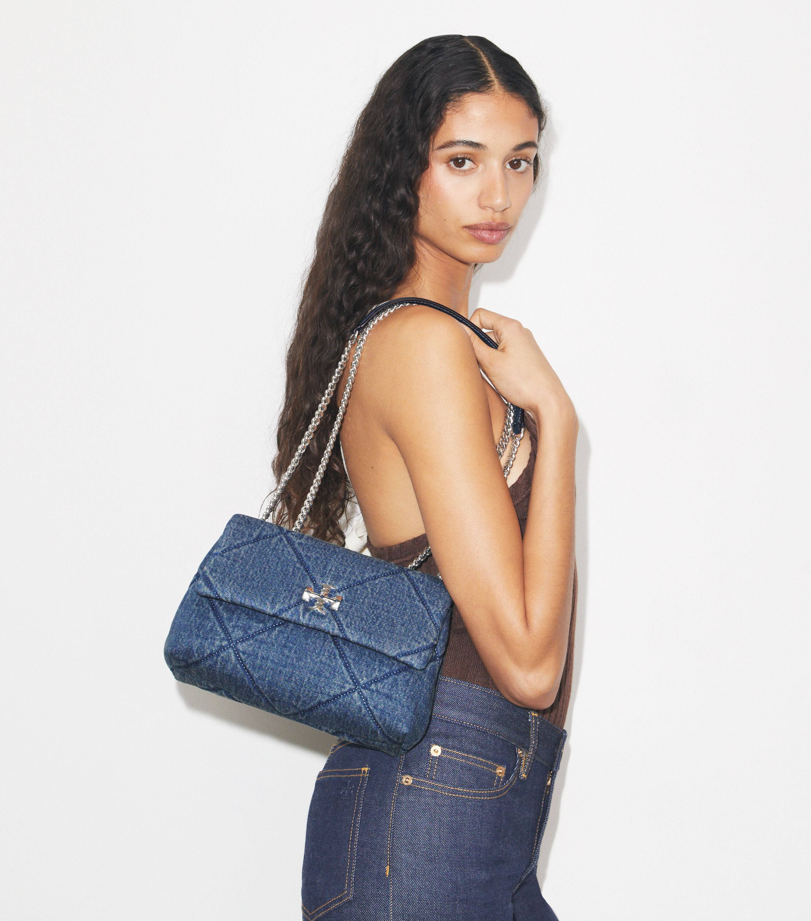 leather quilt × denim pukkuri shoulder Small Kira Diamond Quilt Denim Shoulder Bag, Blue | Tory Burch UAE
