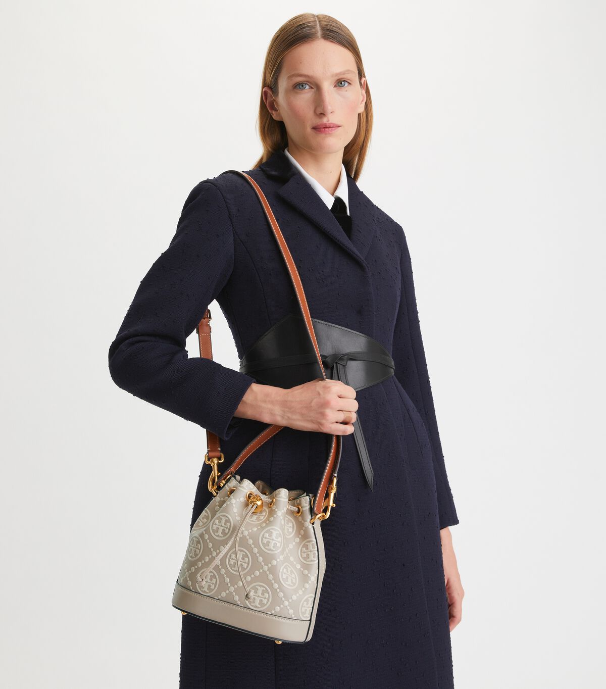 tory burch t monogram contrast embossed bucket bag
