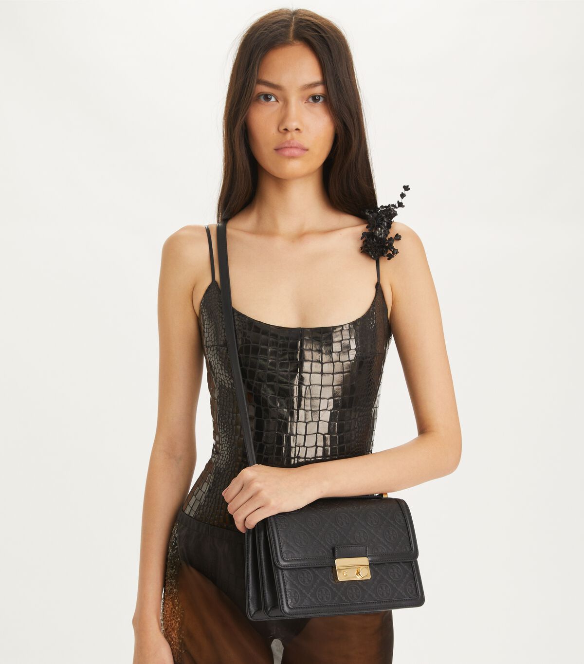 tory burch t monogram leather shoulder bag