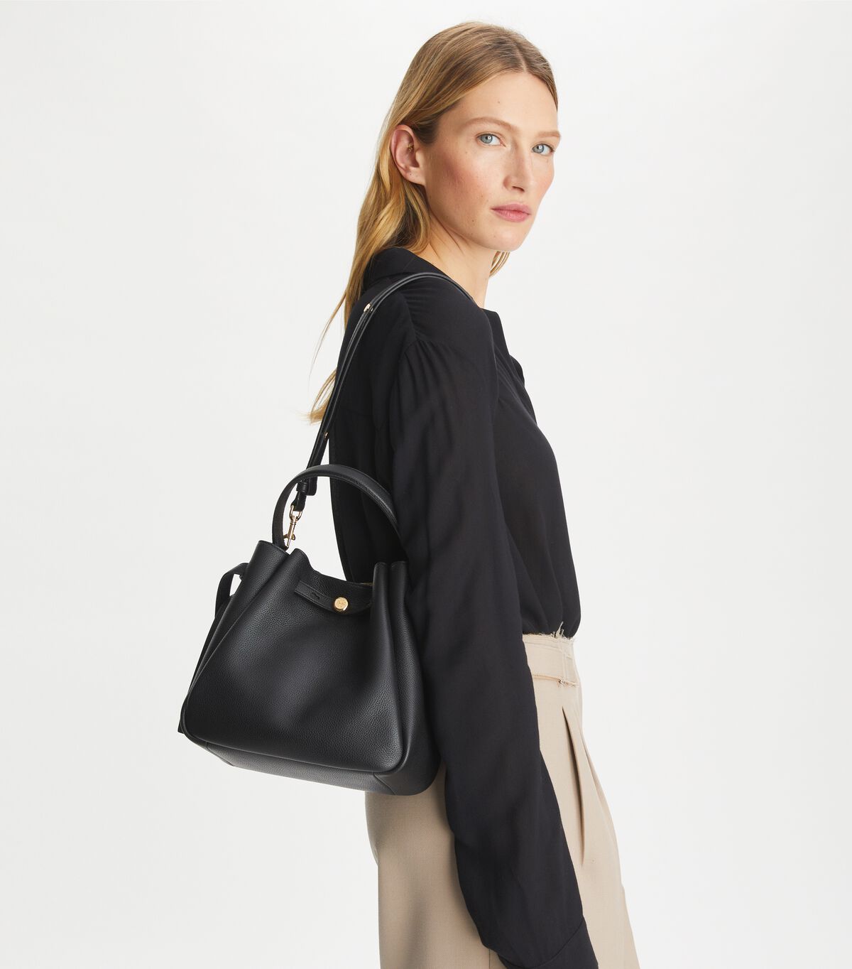 tory burch romy bucket bag