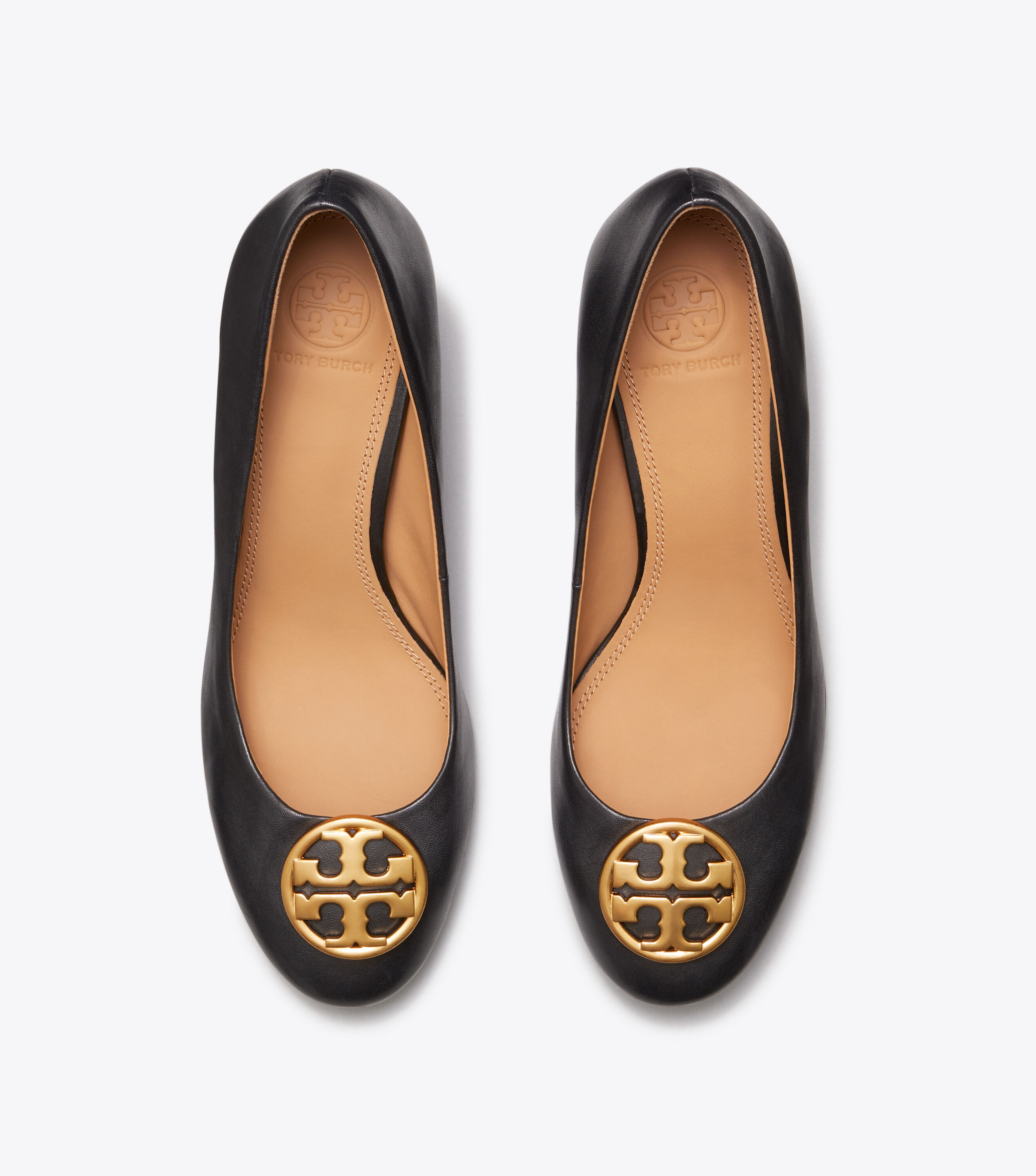 Tory burch chelsea medallion 50mm pump top