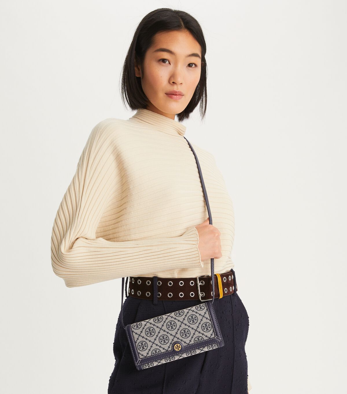 tory burch t monogram wallet crossbody