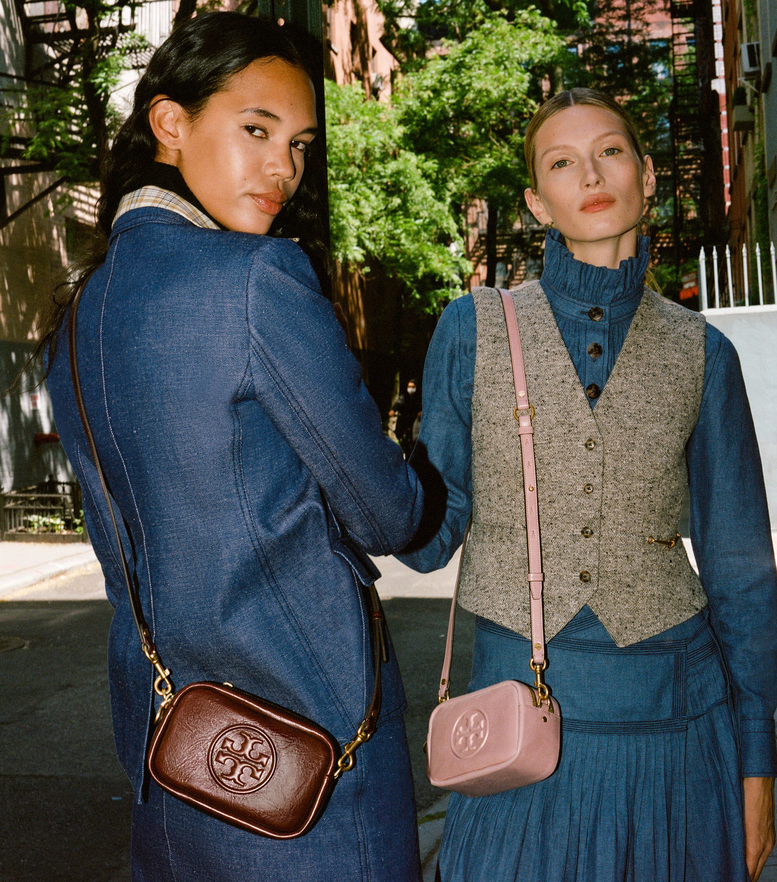 Perry bombe top tory burch