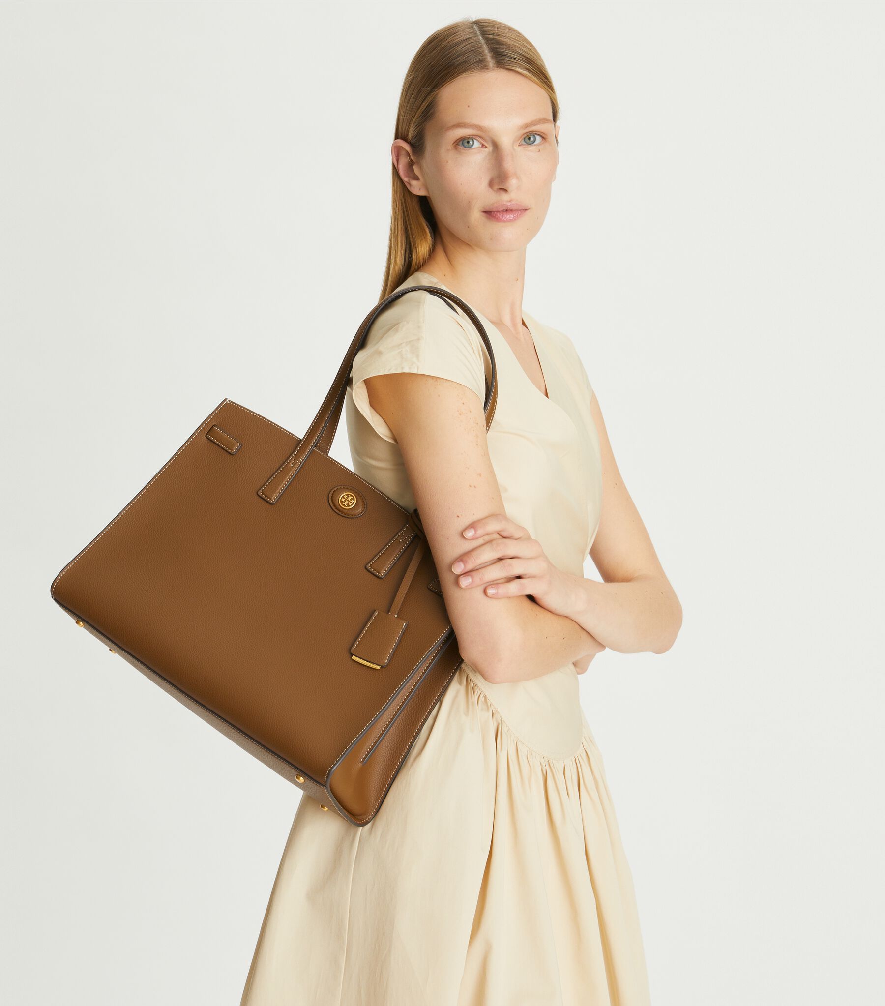 Robinson Satchel, BISTRO BROWN Tory Burch UAE